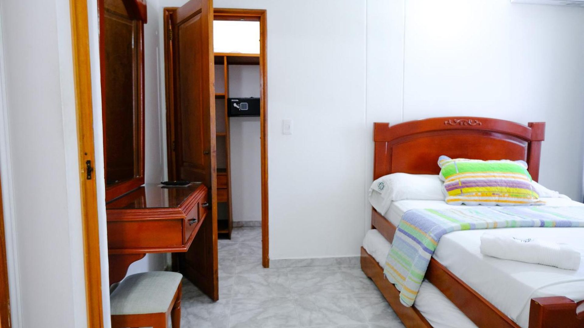 Hotel Coosonav *