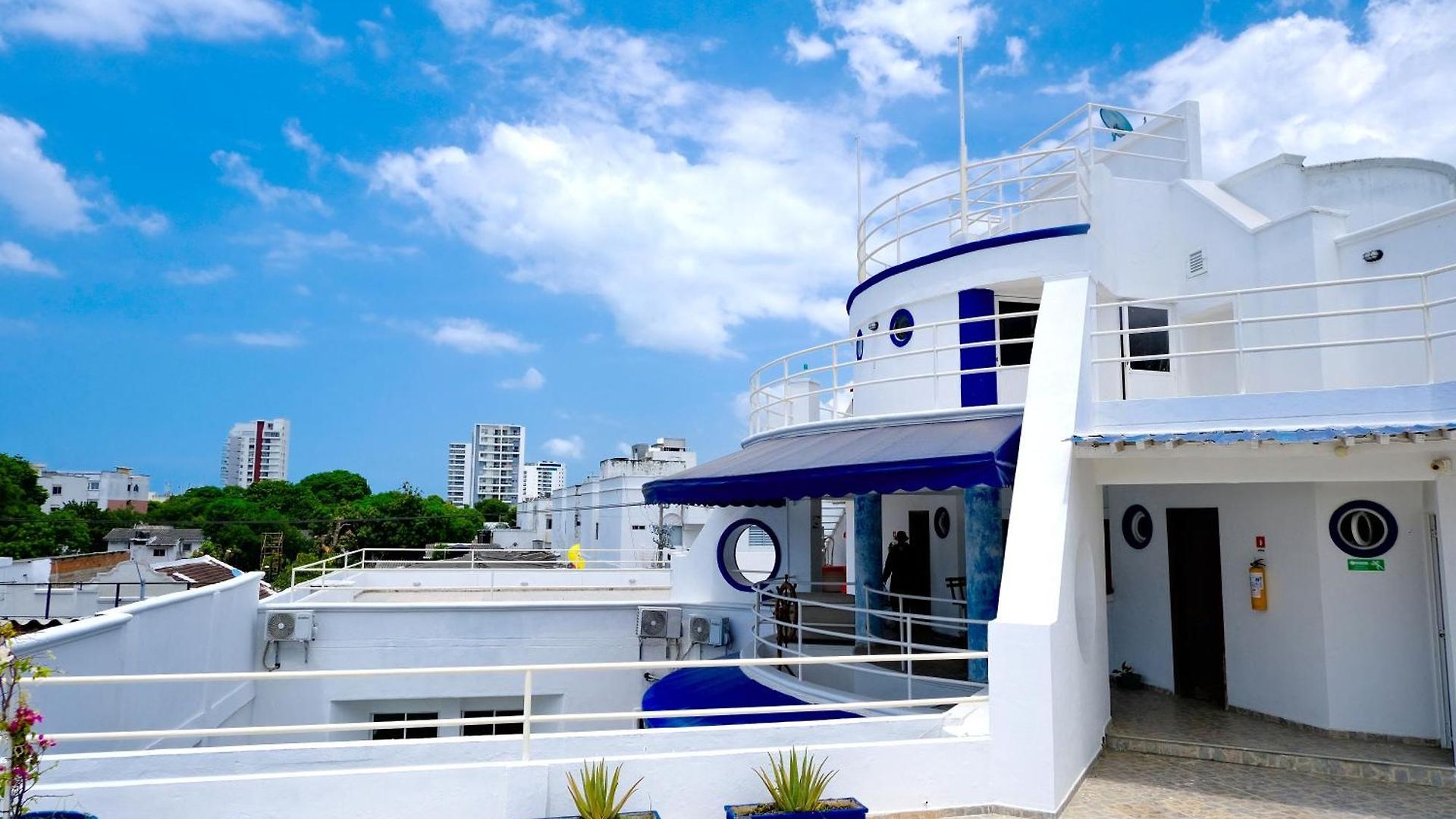 Coosonav Hotel *