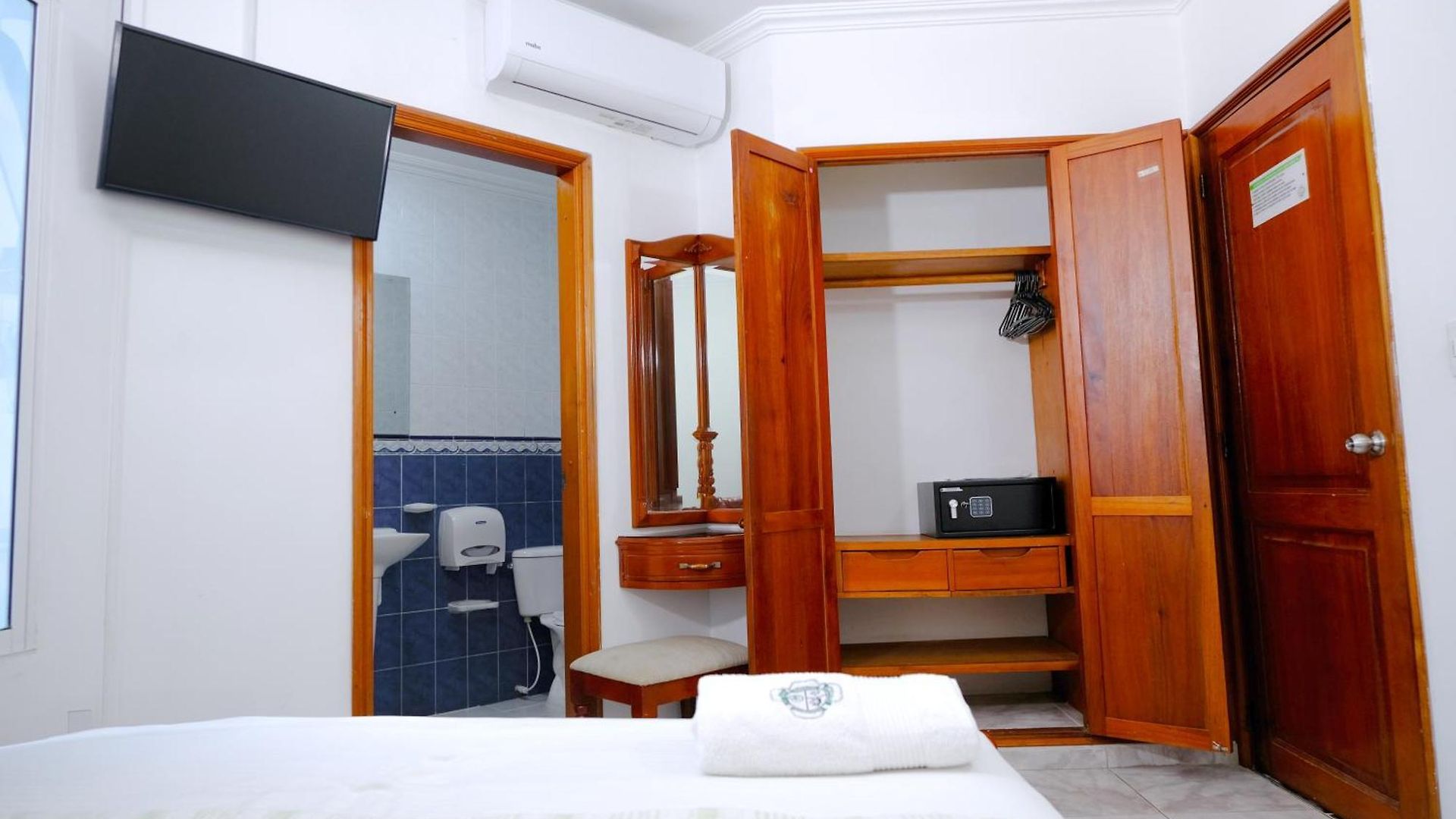 Coosonav Hotel